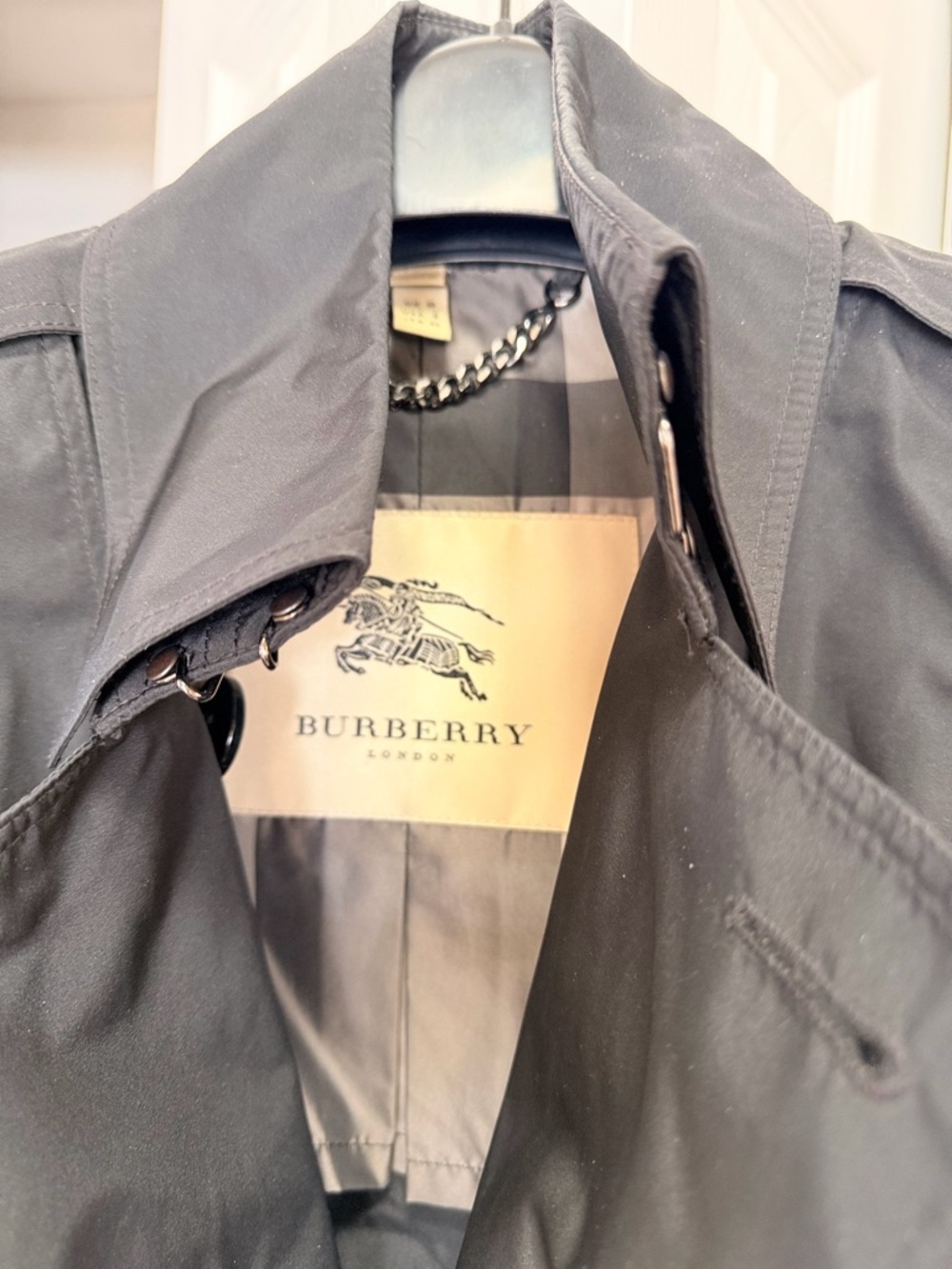 Burberry Black Ruched-Sleeve Double-Breasted Trench Coat - Picture 5 of 5